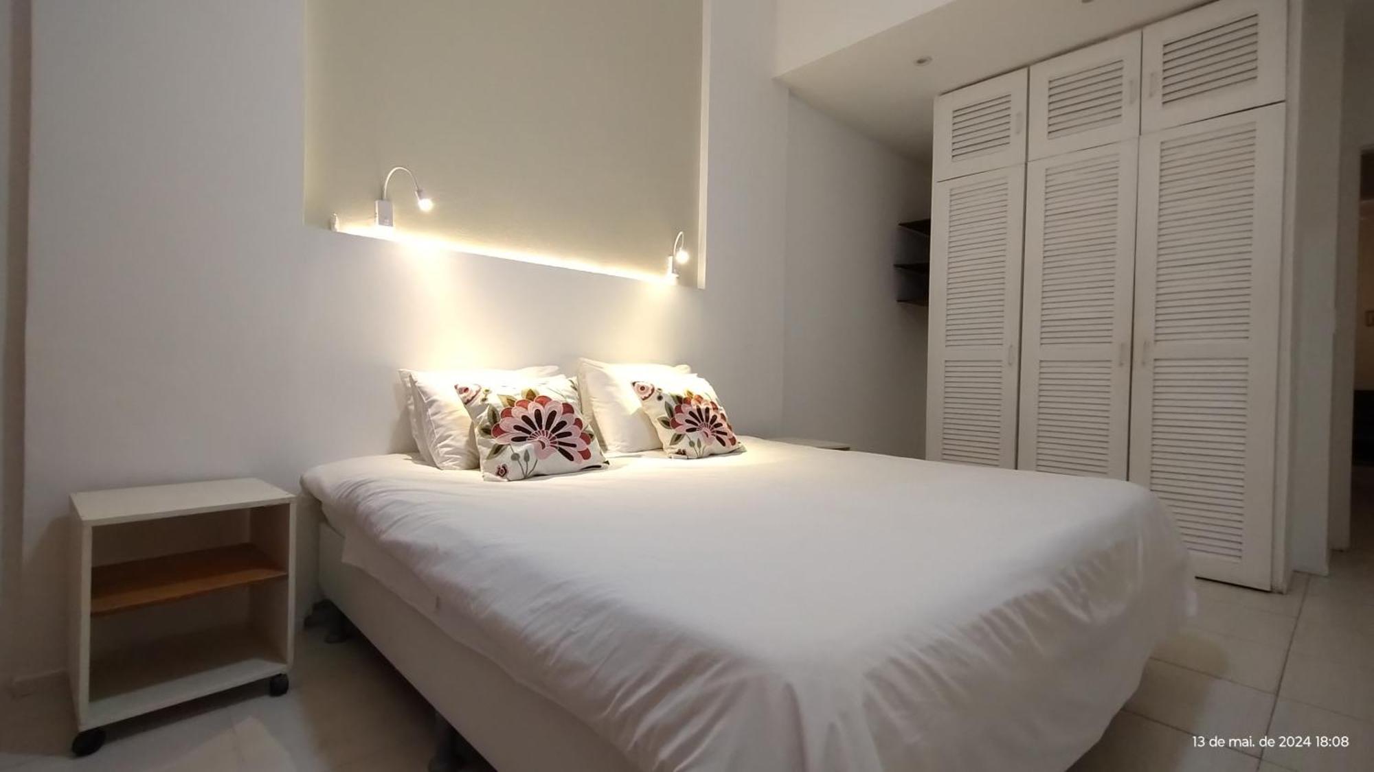 Apartamento Gomes Carneiro 84 - Ipanema
