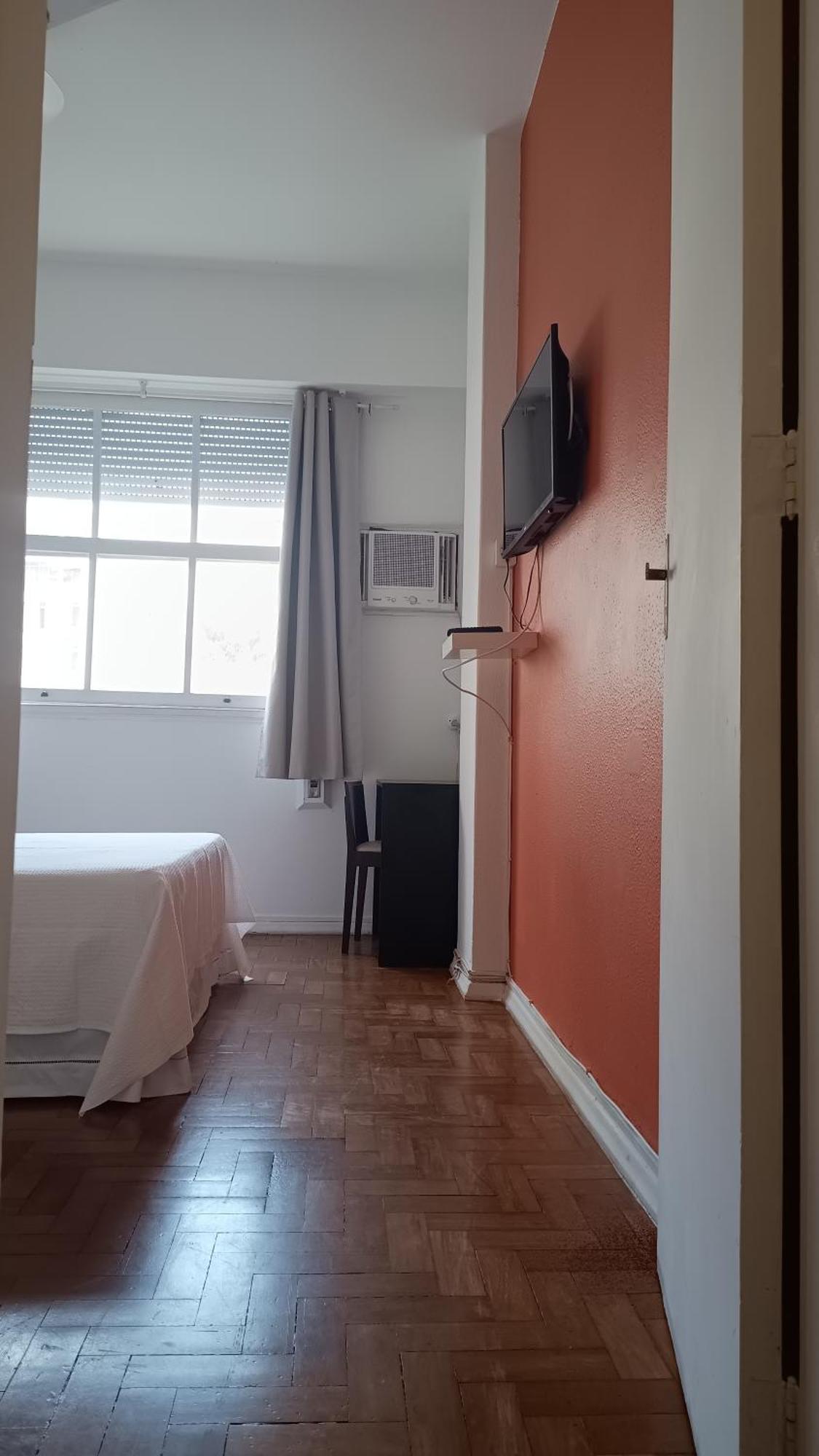 Apartamento Gomes Carneiro 84 - Ipanema *